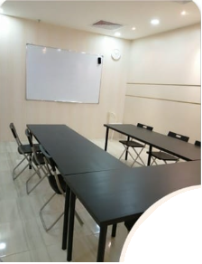 قاعات خاصة بالمحادثات